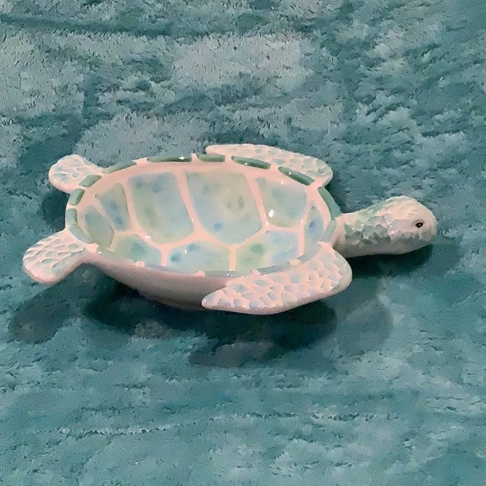 Ceramic SeaTurtle Serve Bowl or Jewelry Dish NWT Coastal Collection 10”X7.5X2.5 - Picture 5 of 14